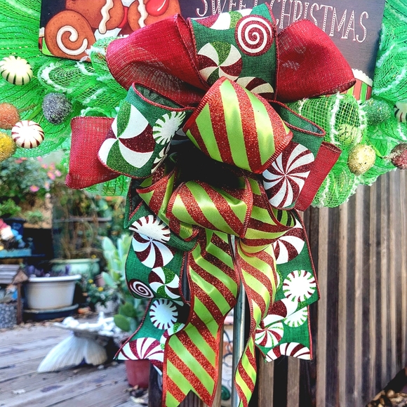 Christmas Gingerbread Cookie Wreath Deco Mesh Bow Gumdrops - Picture 6 of 11